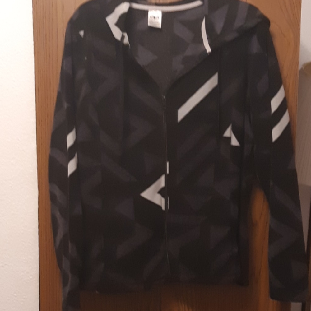 Womens NWOT 2x hoodie